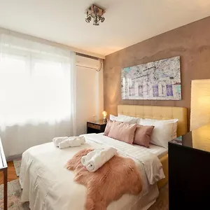  Apartament New - Elegant Duplex With Amazing View & Balcony - Homey România
