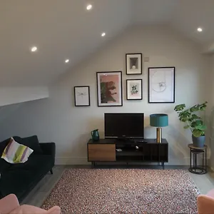 https://the-loft-the-quadrant-location-views-luxury.yorkshirehotels.net