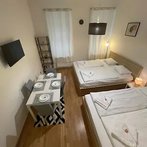  Apartament Cozy 5-person In 2
