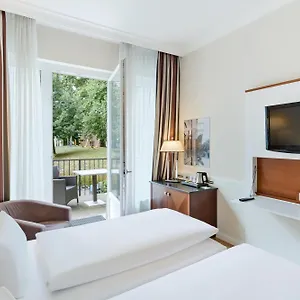 Austria Trend Parkhotel Schoenbrunn מלון